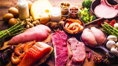 Ces aliments que vous ne devez surtout jamais consommer crus, c'est dangereux pour votre santé