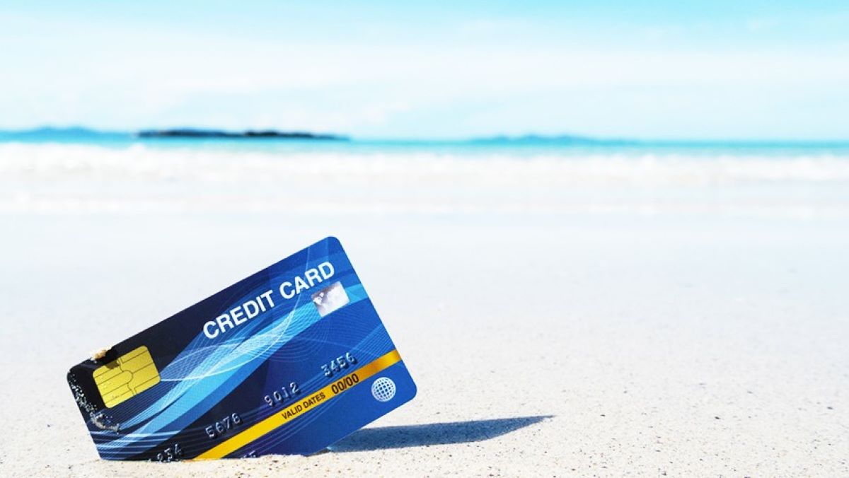 Ce détail à vérifier à tout prix sur votre carte bancaire au risque de voir vos vacances gâchées