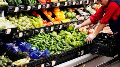 Les fruits et légumes contaminés par les pesticides : les régions les plus touchées en France selon une étude