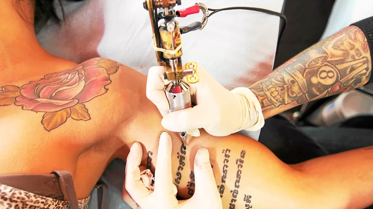 Mauvaise nouvelle pour les tatouages, ces énormes risques que vous prenez selon une étude