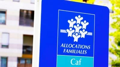 Allocation de rentrée scolaire, une aide de la CAF qui crée la polémique : voici pourquoi