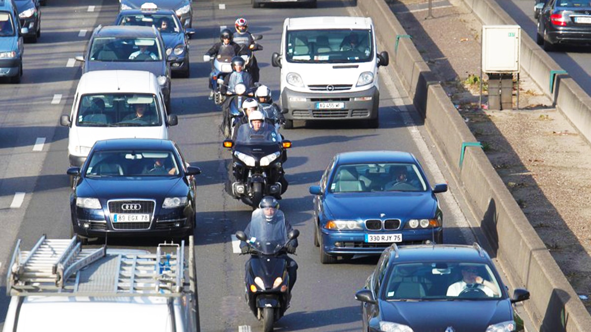 Automobilistes et motards : tout ce qui change en août 2024