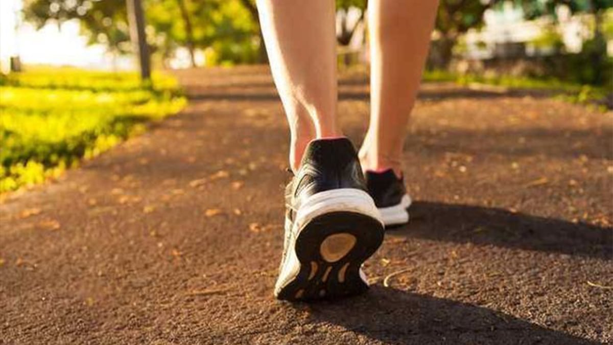 Le nombre de pas que vous devez marcher pour perdre des kilos facilement selon une étude