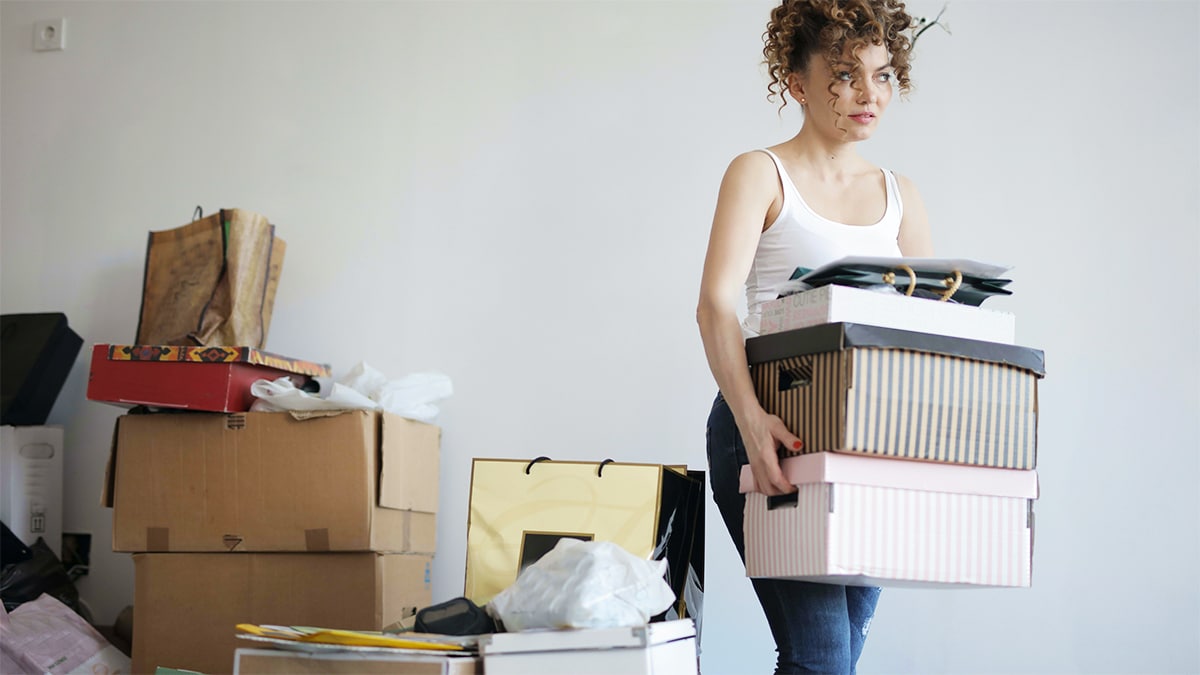 Les squatteurs partent en vacances, la propriétaire vide totalement sa maison et reçoit une amende colossale