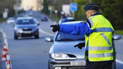 135 €, 3 points et 3 ans de suspension du permis pour ce geste fatal des conducteurs au volant