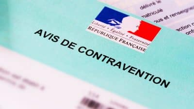 Cette amende de 135 euros encourue à cause de geste que de nombreux Français font quand ils sont à vélo