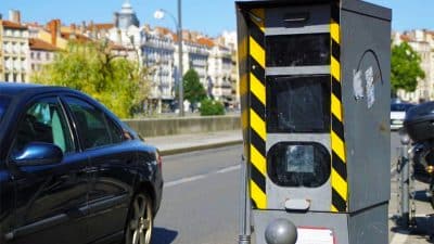 Ce nouveau radar sera le nouveau cauchemar des conducteurs, il flashe même si vous respectez les vitesses