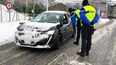 Automobilistes : ces précautions au volant à ne surtout pas oublier durant les fêtes de fin d’année