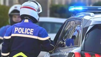 Jusqu’à 135 € d’amende si les conducteurs n’ont pas cette étiquette désormais obligatoire sur leur véhicule