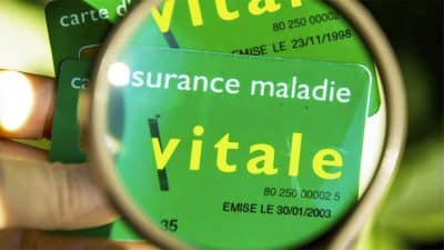 Une nouvelle arnaque redoutable vise la carte Vitale et l’Assurance Maladie, ne vous faites pas piéger