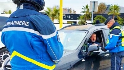 Cette habitude anodine que de nombreux automobilistes ont peut valoir une amende de 135 à 375 €